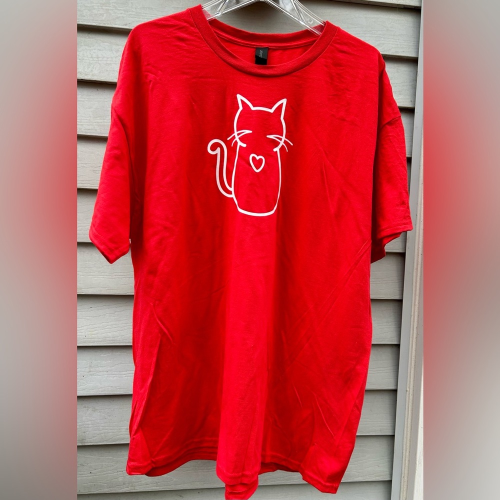 Red Cat Graphic T-Shirt